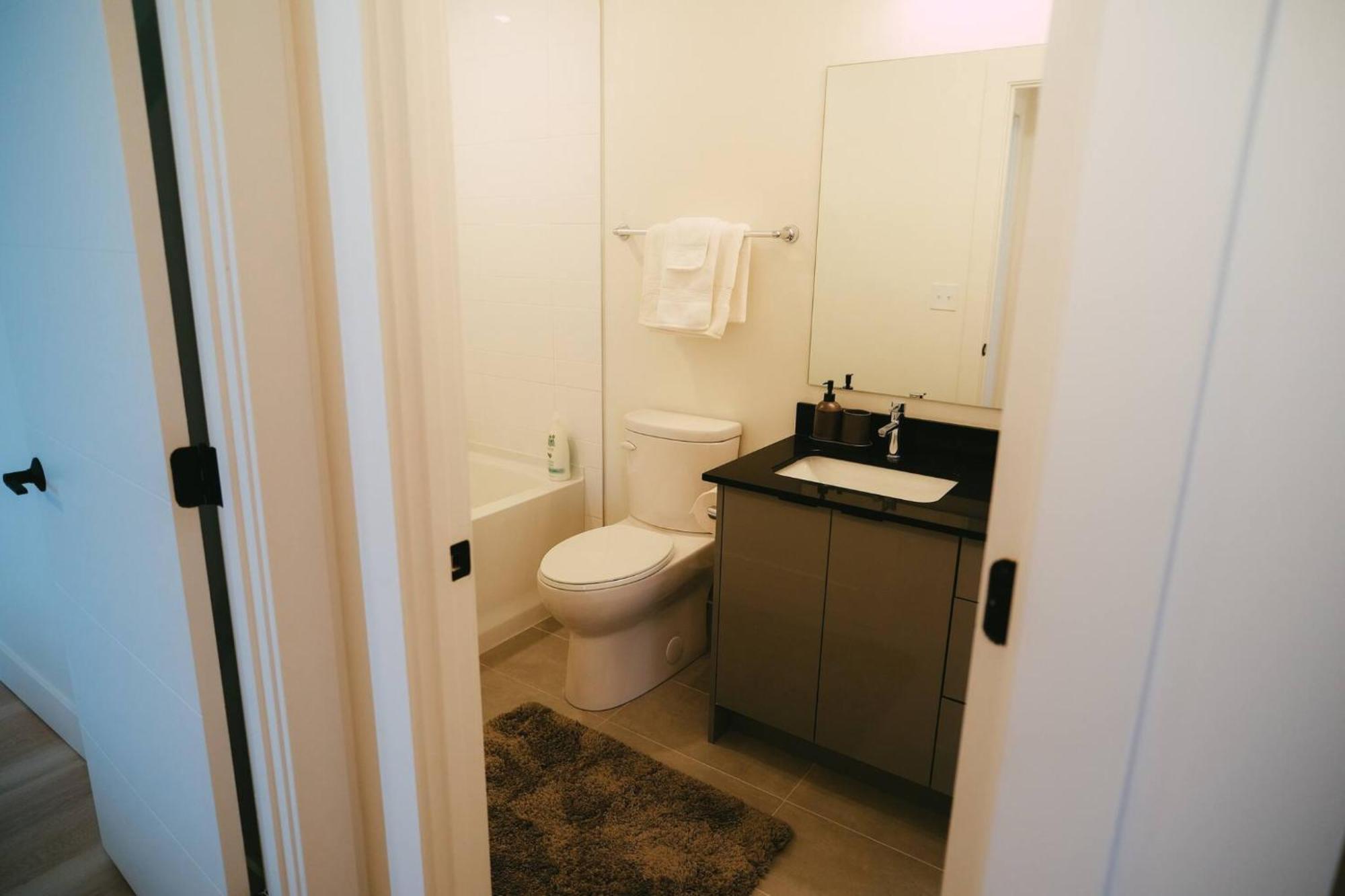 Chic Cozy Retreat - 2Br - Stunning North End Views Apartment Halifax Bagian luar foto