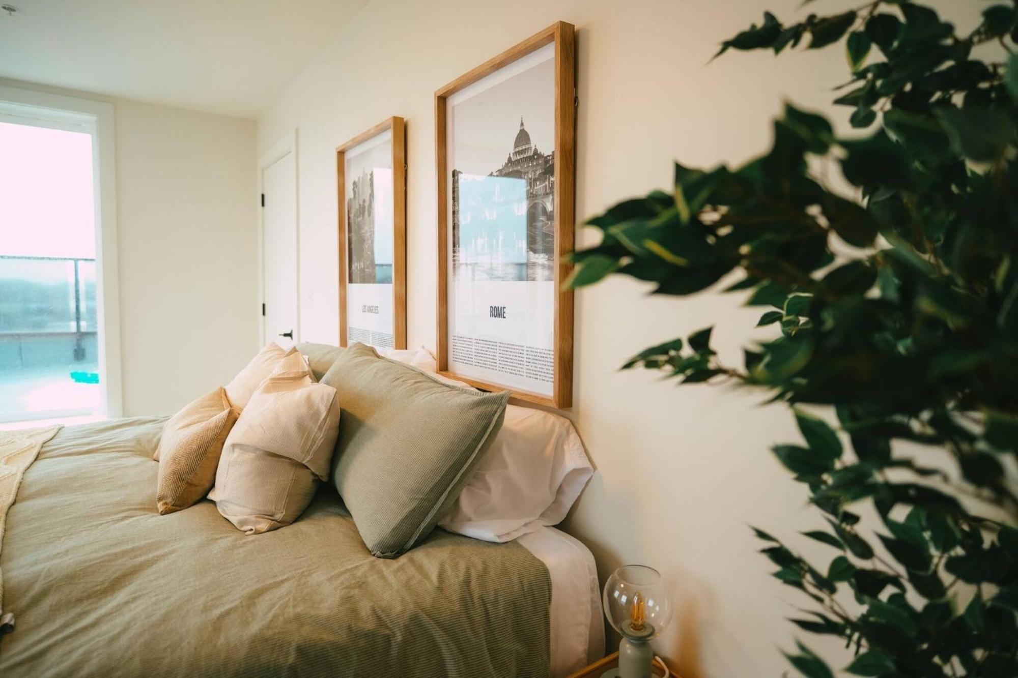 Chic Cozy Retreat - 2Br - Stunning North End Views Apartment Halifax Bagian luar foto