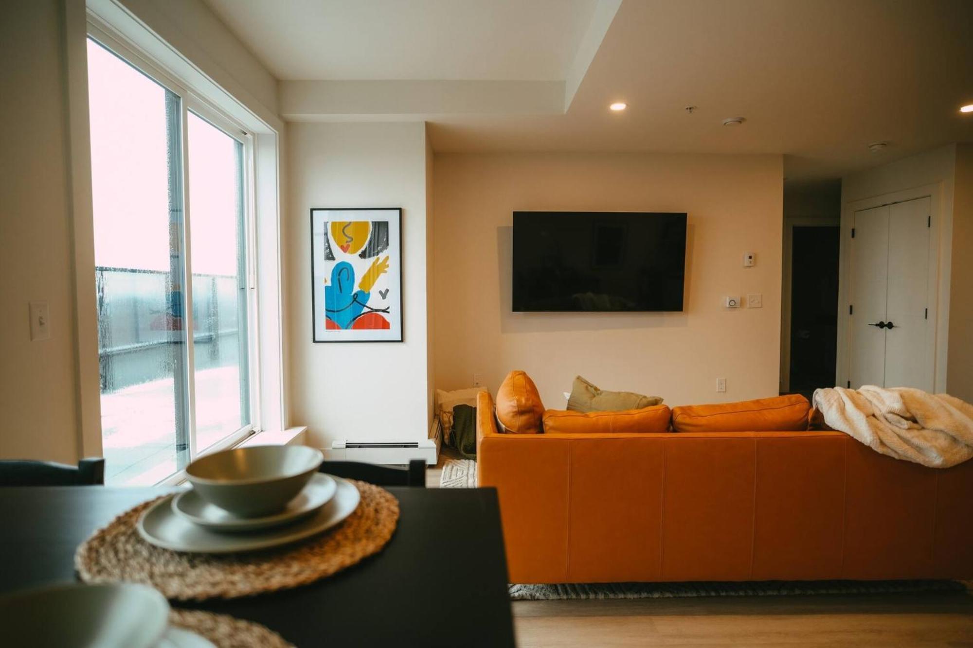 Chic Cozy Retreat - 2Br - Stunning North End Views Apartment Halifax Bagian luar foto